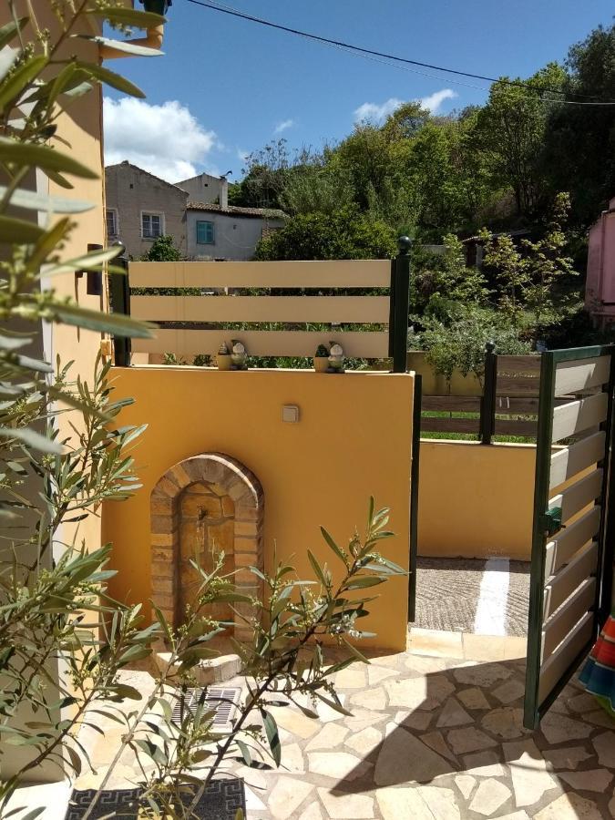 דירות Eirini'S House ליאפאדס מראה חיצוני תמונה